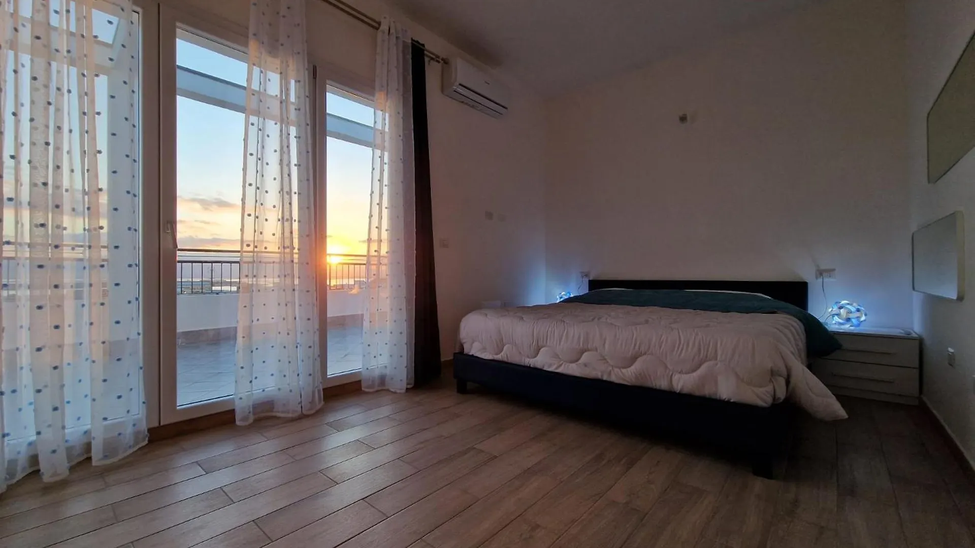 Stramontel Otel Cagliari Konukevi