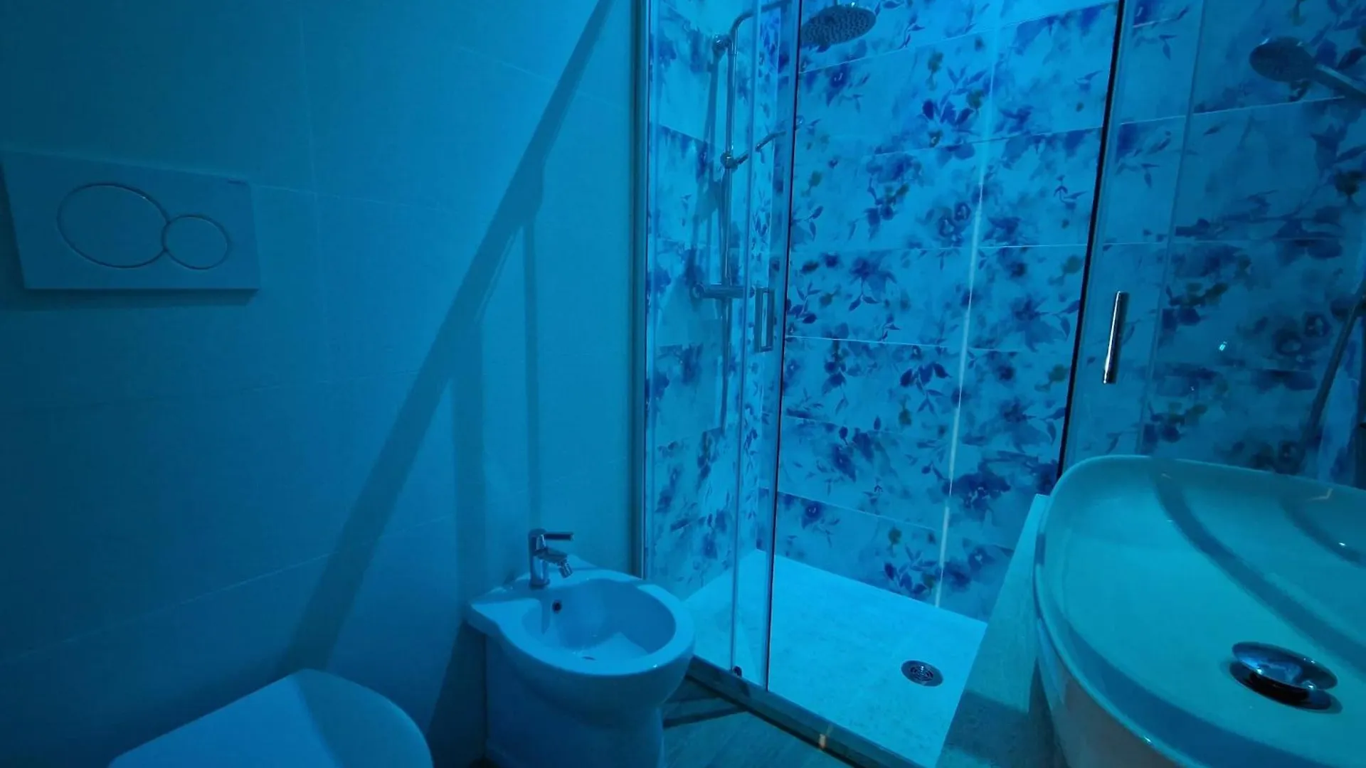 Stramontel Otel Cagliari Konukevi
